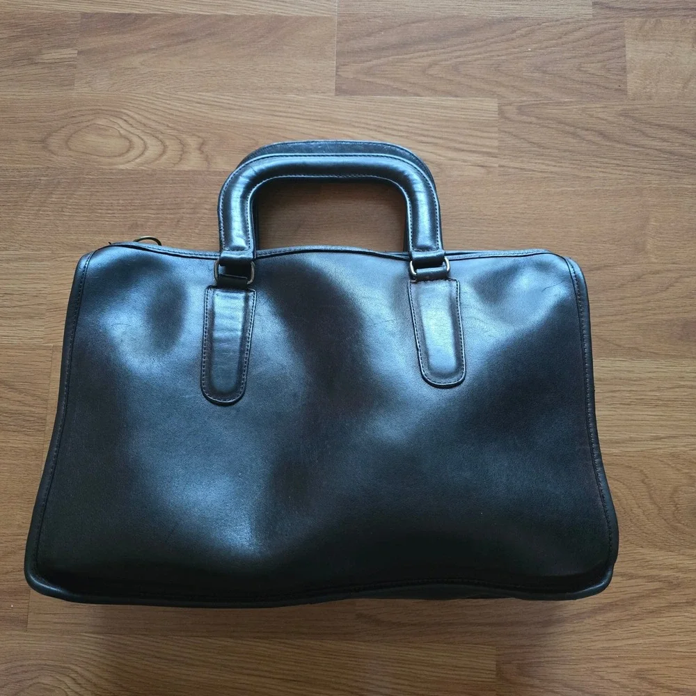 Vintage 1970s Coach Top Handle Slim Satchel Black Leather Talon NYC 705-3399